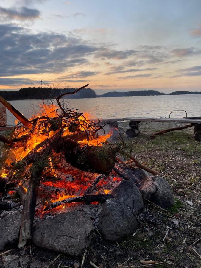 Вилла Schadzka W Dwunastce Z Widokiem Na Jezioro Борск Экстерьер фото